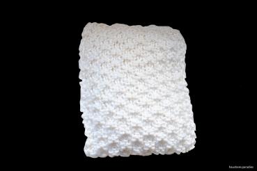 Spielkissen für Katzen gestrickt in weiß